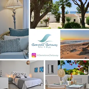 Aquamarine - Gemstone Getaway Vale do Lobo
